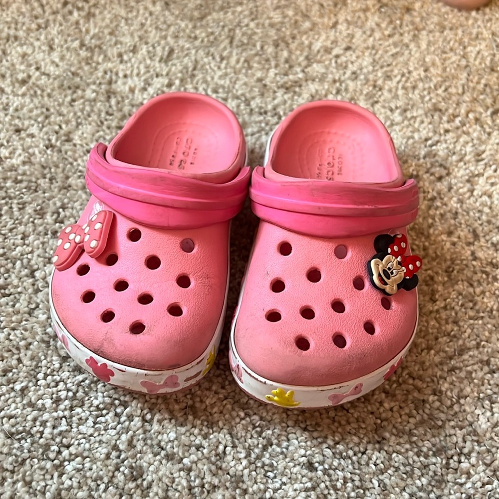 Minnie Mouse Crocs